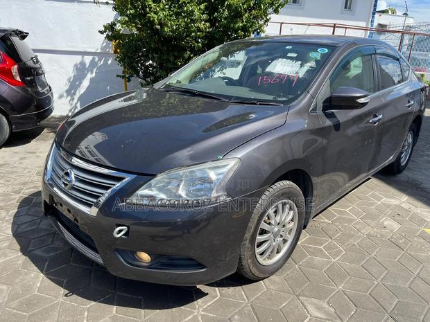 Nissan Bluebird 2014 Gray