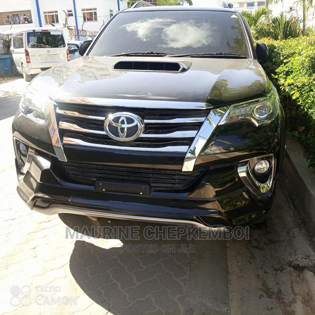 Toyota Fortuner 2014 Black