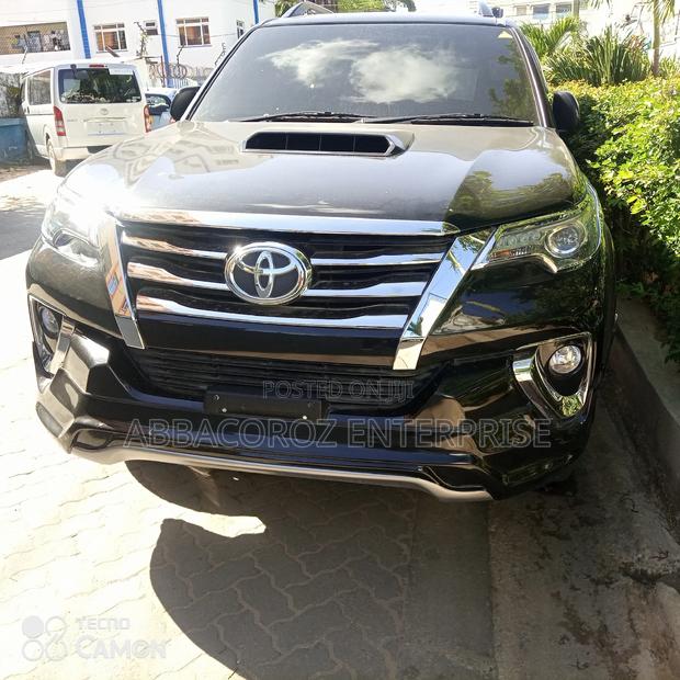 Toyota Fortuner 2014 Black