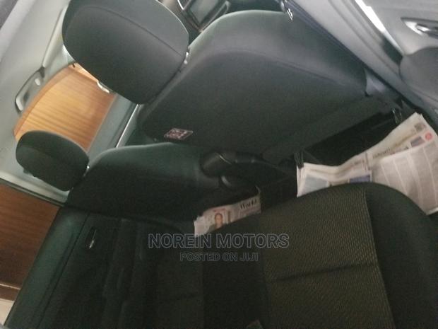 2016 Mitsubishi RVR - White: SUV with Modern Design