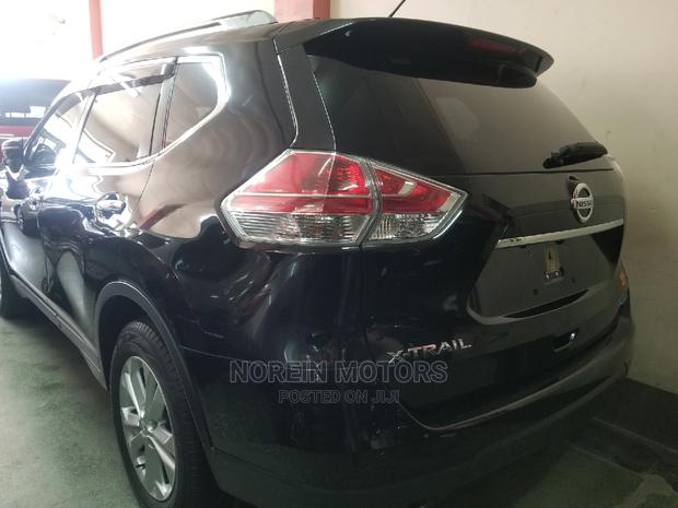 Nissan X-Trail Black SUV (1966) - Pre-Owned