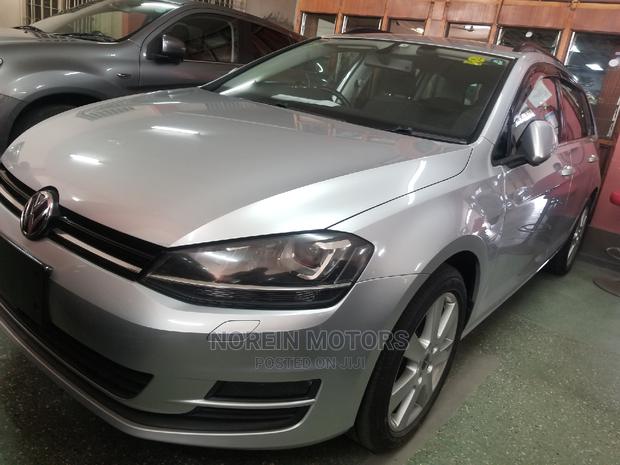 2015 Silver Volkswagen Golf Variant - Top-Tier Edition