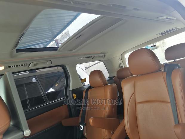 Pearl 2013 Toyota Vellfire: Affordable and Stylish