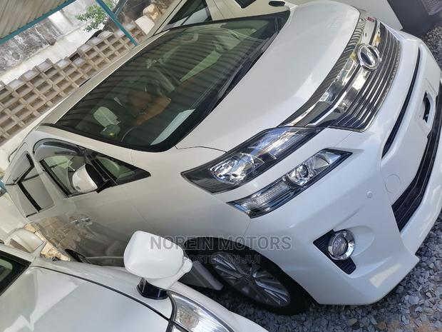 Pearl 2013 Toyota Vellfire: Affordable and Stylish