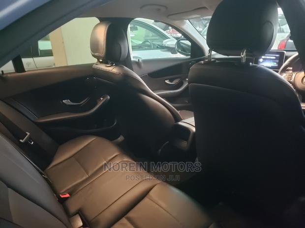 Mercedes-Benz C200 2015 - Silver Edition Compact Luxury Car