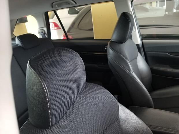 Subaru Legacy 2014 Black - Sleek Sedan for Everyday Commute