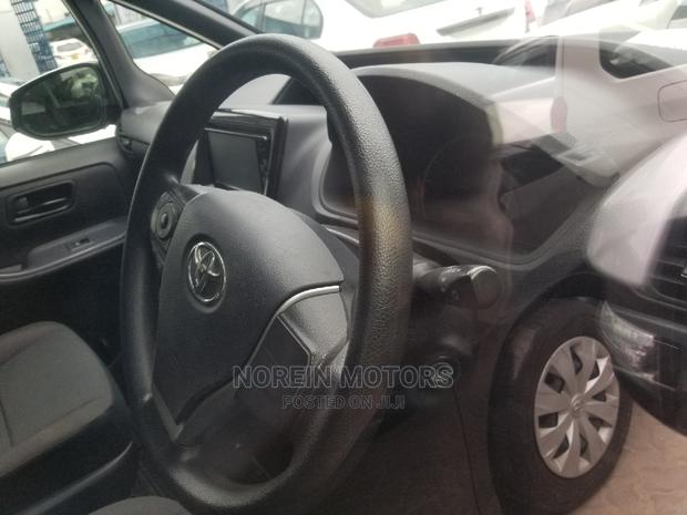 2015 Toyota Noah - Silver Edition: Top-Quality Minivan