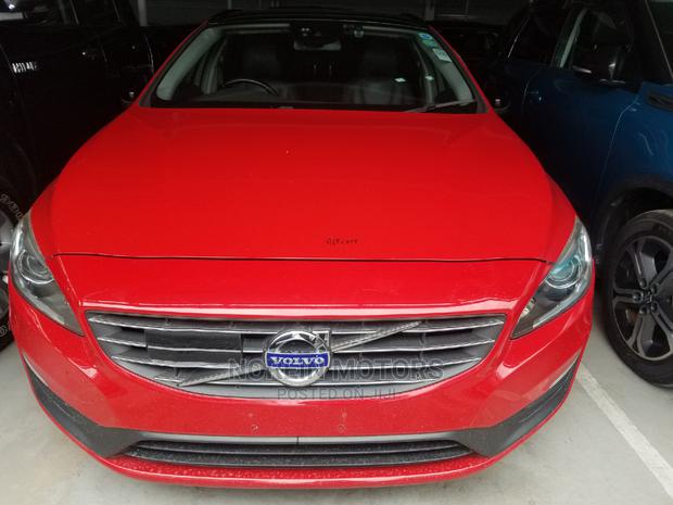 Volvo XC60 2015 in Red: High-End Compact SUV