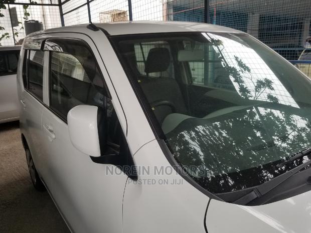 Suzuki Wagon 2015: The Perfect Family Vehicle