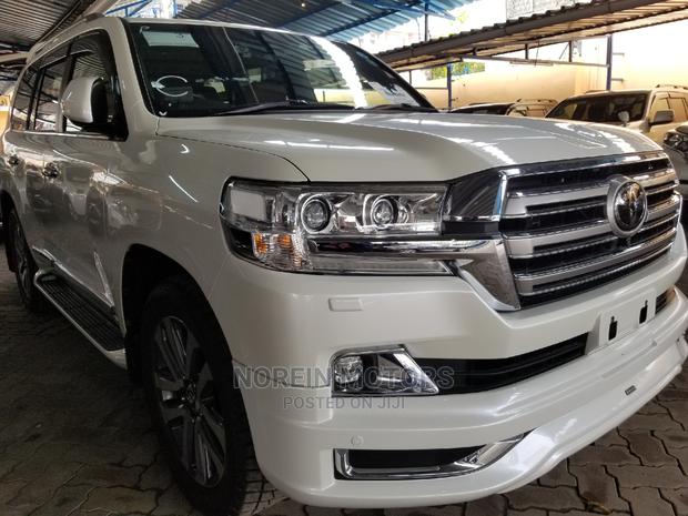 White 2017 Toyota Land Cruiser: Reliable and Capable SUV Awaits