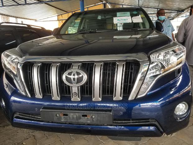 2015 Toyota Land Cruiser Prado Blue - Spacious and Luxurious SUV