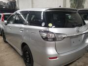 Toyota Wish Silver 2015: Reliable and Comfortable for sale