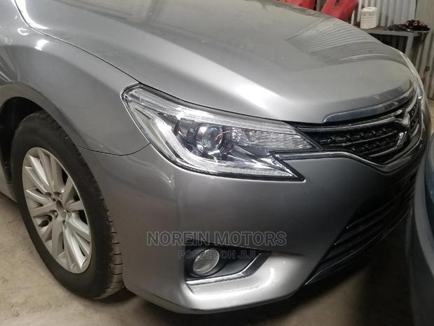 Toyota Wish Silver 2015: Reliable and Comfortable