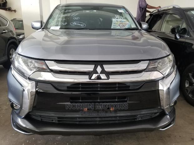 Used 2014 Mitsubishi Outlander in Silver: Excellent Condition