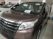 2015 Brown Noah Toyota: Affordable and Spacious Family-Friendly Minivan for sale