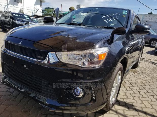 2015 Mitsubishi RVR Black: Sleek and affordable SUV