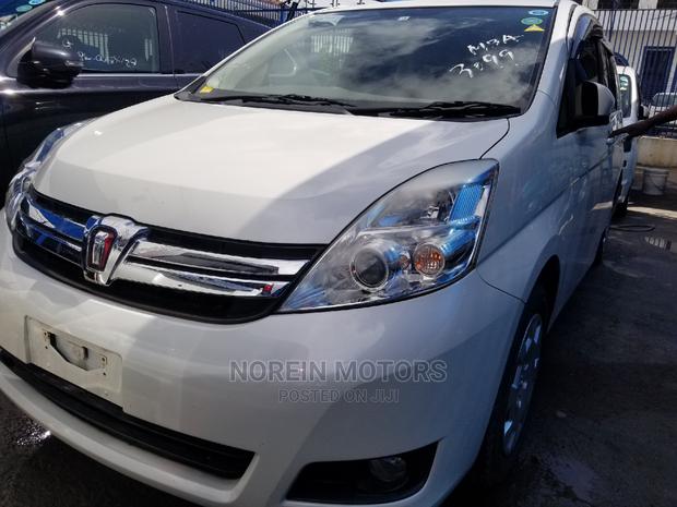 Used 2014 Toyota ISIS in Pearl Condition - Quality Sedan
