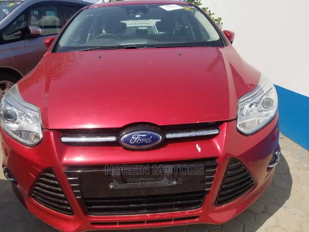 2009 Ford Sport Trac - Red Edition: Your Perfect Off-Road Companion