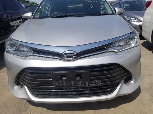 2015 Toyota Fielder in Silver: Efficient Sedan for Your Daily Drive
