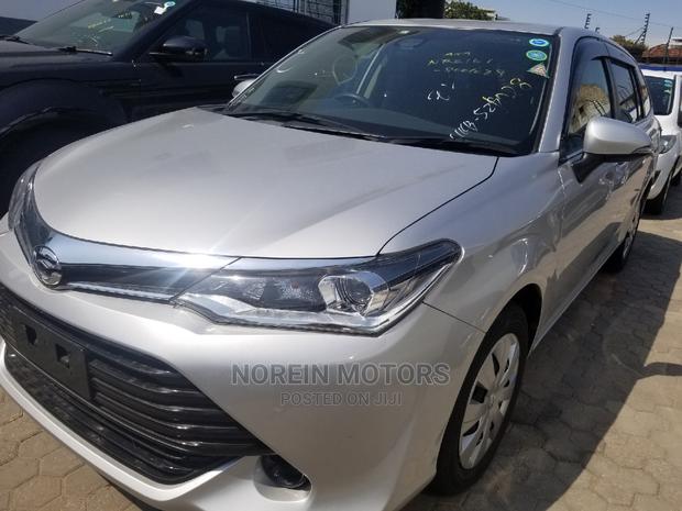 2015 Toyota Fielder in Silver: Efficient Sedan for Your Daily Drive