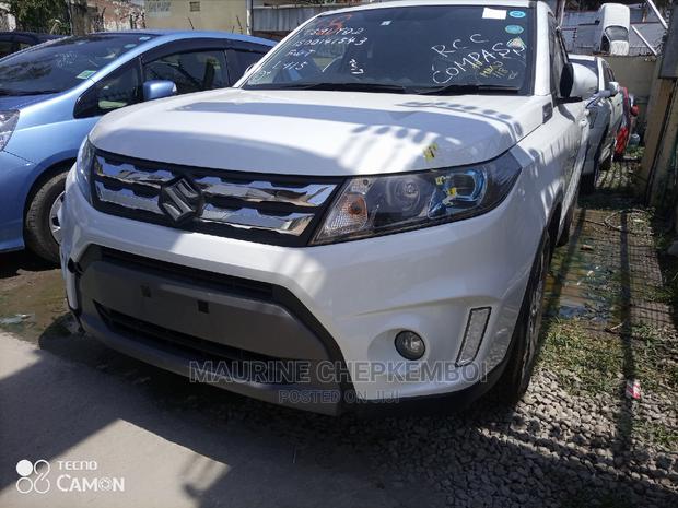 Suzuki Escudo 2014 White