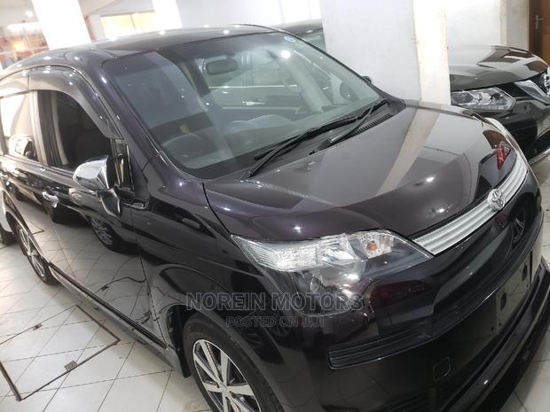 2015 Toyota Spade Black - Capable and Attractive SUV