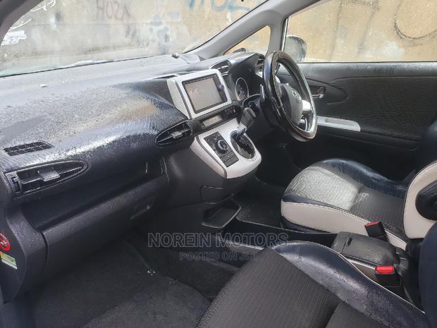 Experience the 2015 Toyota Wish: Comfort and Efficiency