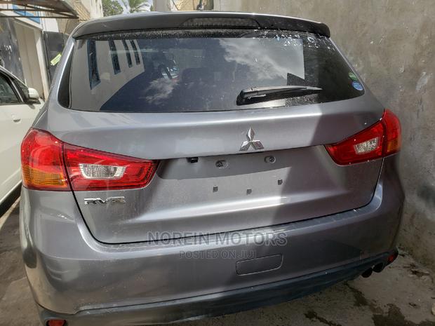 Used 2015 Mitsubishi RVR in Gray Condition
