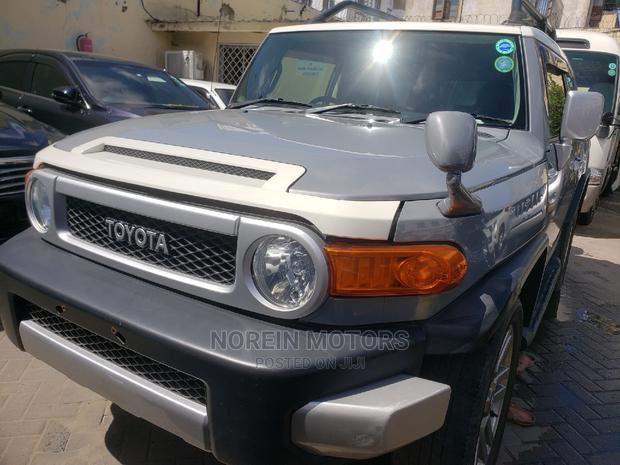 Used 2014 Toyota FJ Cruiser in Gray - SUV for Sale
