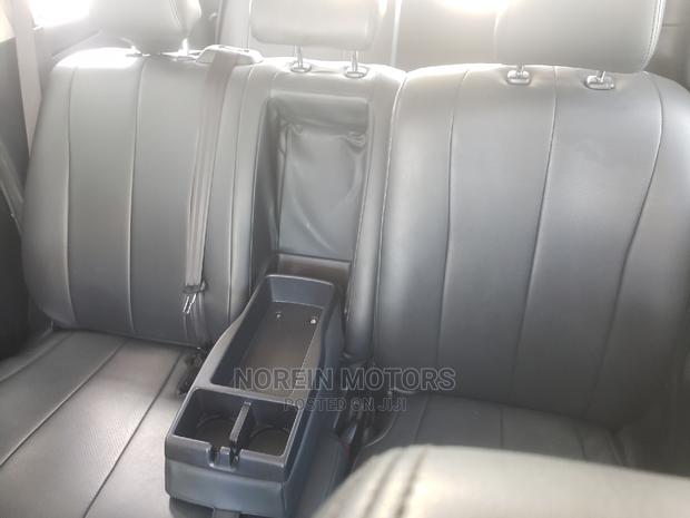 2015 Toyota Noah: Spacious and Stylish Family Minivan