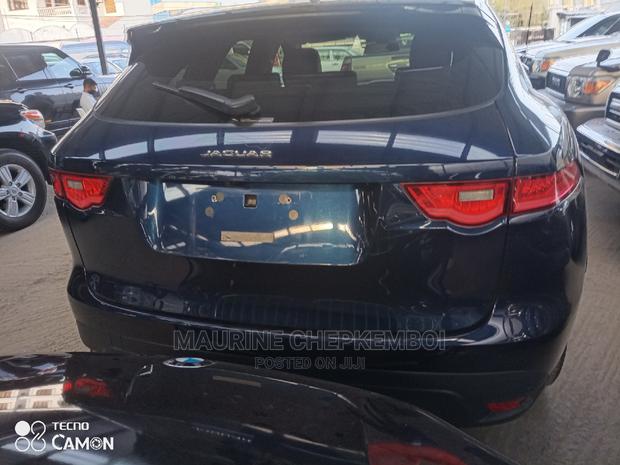 Jaguar F-Pace 2017 First Edition Blue