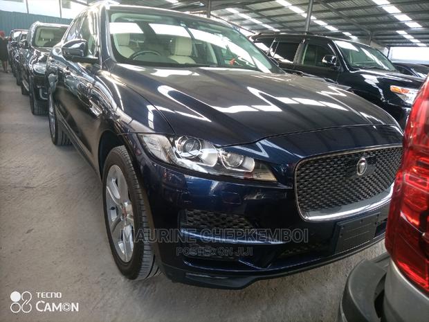 Jaguar F-Pace 2017 First Edition Blue