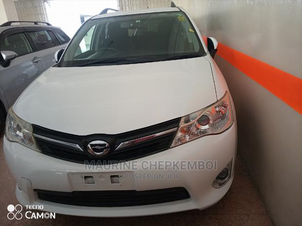 Toyota Corolla Fielder 2015 Off White