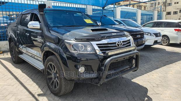 Used 2016 Toyota Hilux in Black - Rugged & Durable 4x4 Pickup