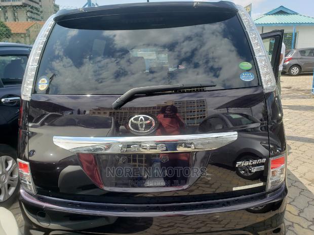 2015 Toyota ISIS in Purple - Sleek Sedan for Your Drive