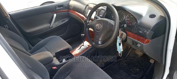 Toyota Vellfire 2014 Black - Reliable and Comfortable