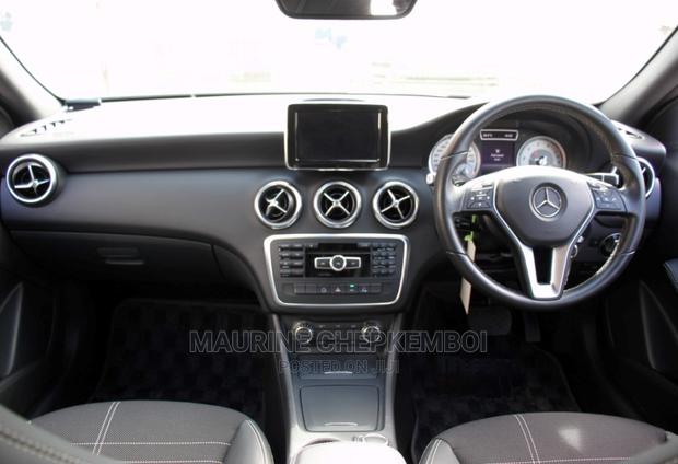 Mercedes-Benz A-Class 2014 Silver