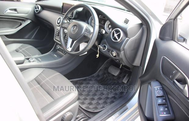 Mercedes-Benz A-Class 2014 Silver