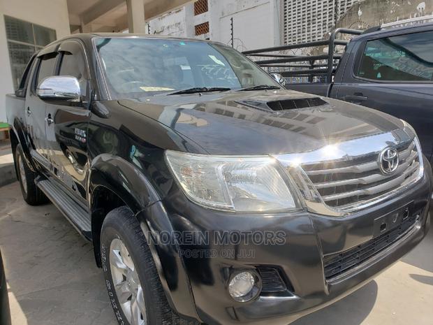 Used 2014 Toyota Hilux Black: Reliable Truck at Great Price