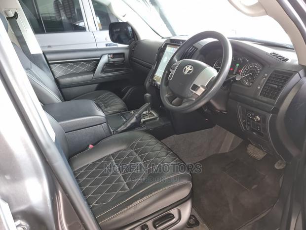 2016 Toyota Land Cruiser - Matt Black Edition