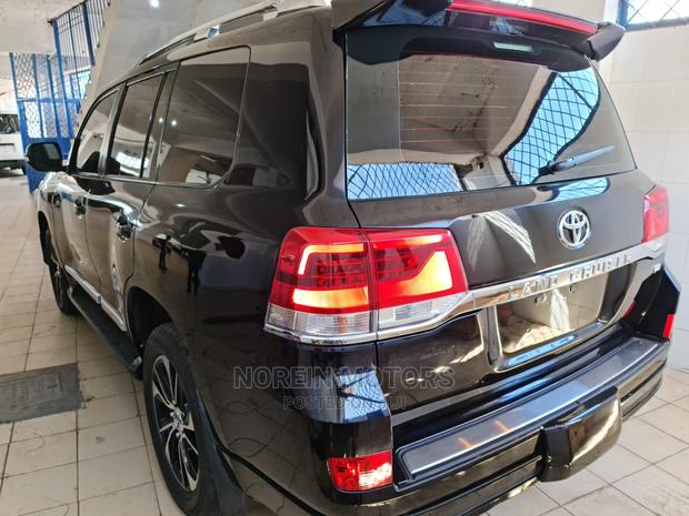 2017 Black Edition Toyota Land Cruiser