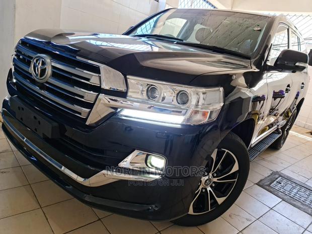 2017 Black Edition Toyota Land Cruiser