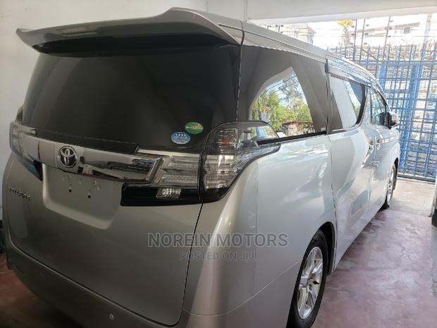 Premium 2015 Toyota Vellfire in Silver Finish