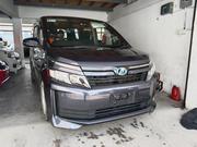 Toyota Voxy 2015 Purple for sale