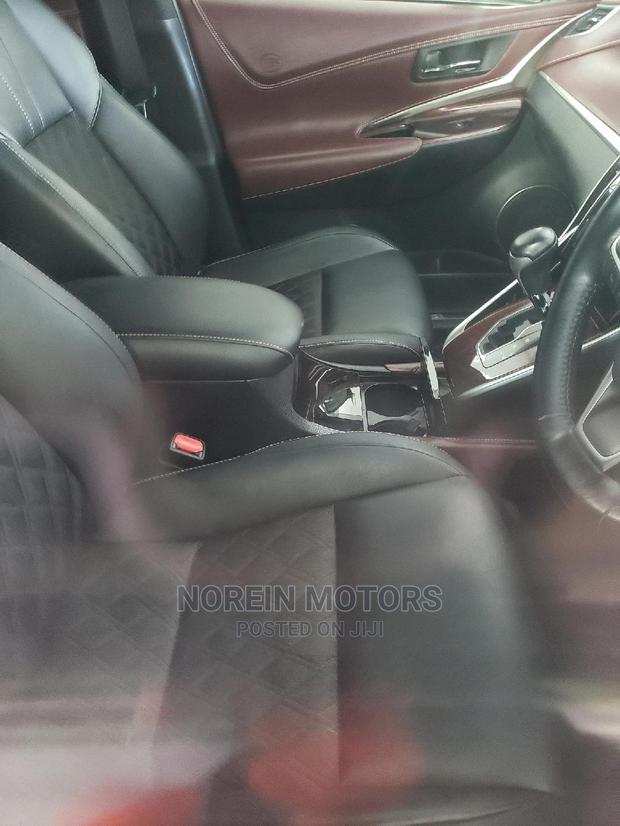 White 2015 Toyota Harrier - Premium Luxury SUV