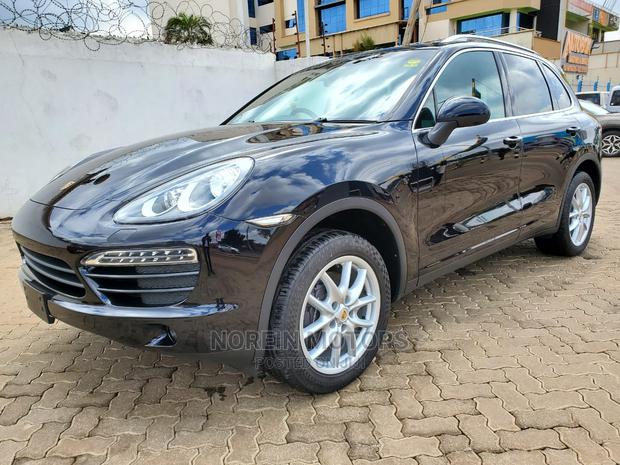 Porsche Cayenne 2015 Black - Powerful Performance