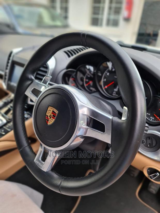 Porsche Cayenne 2015 - White - Luxury SUV for Sale