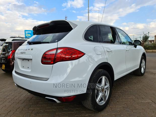 Porsche Cayenne 2015 - White - Luxury SUV for Sale