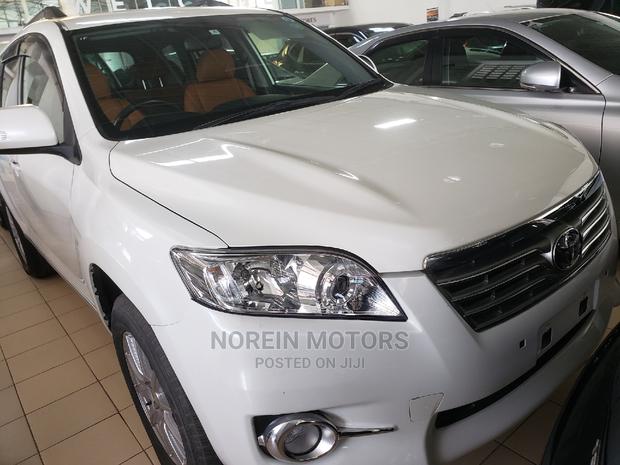 Used 2014 Toyota Vanguard in Off-White Available