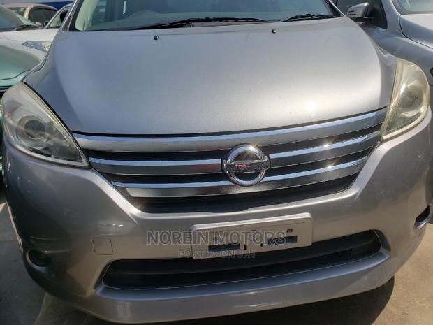 Gray 2015 Nissan Lafesta: Modern, Reliable, and Stylish